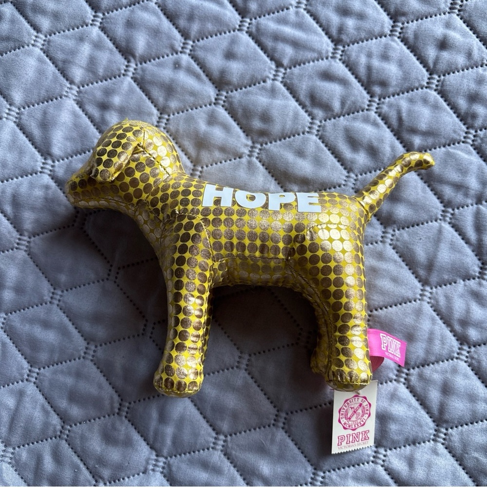 Victoria’s Secret Pink- gold 7” hope dog NWT